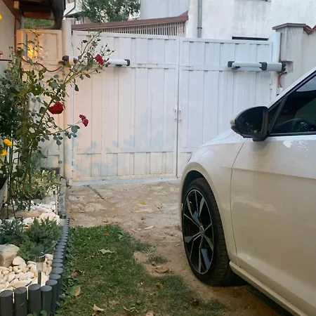 Apartamento Garden Of Dreams & Free Private Parking Sarajevo